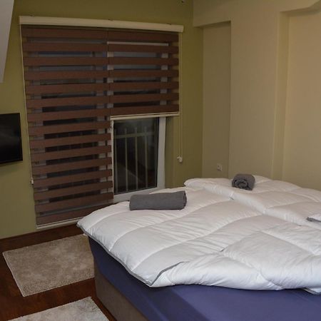 Apartments Nemo Delux Ohrid Esterno foto